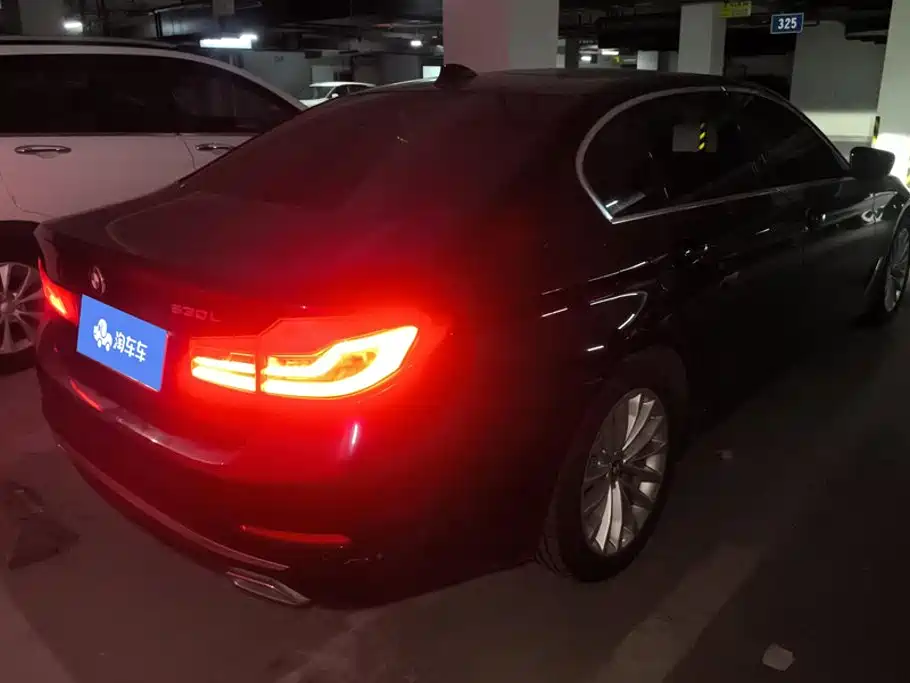 BMW 5 Series — миниатюра 3