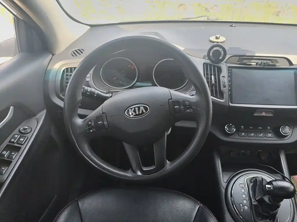 Kia Sportage — миниатюра 11