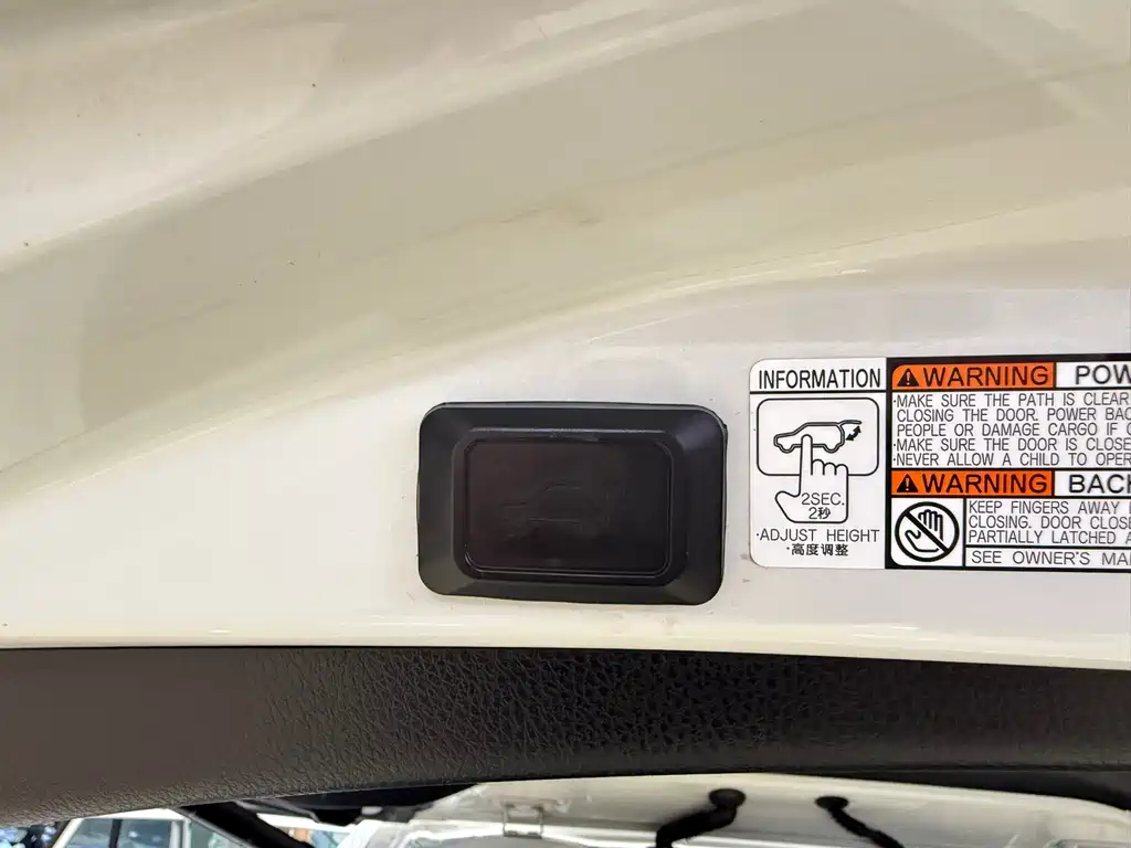 Toyota RAV4 — миниатюра 22