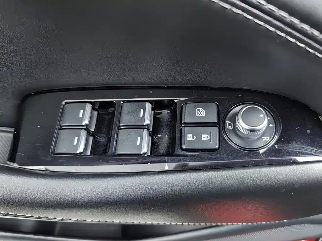 Mazda Atenza — миниатюра 9