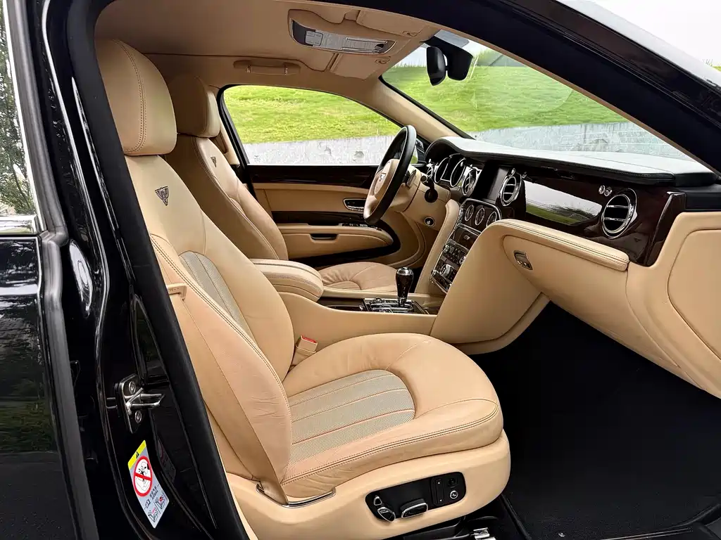 Bentley Mulsanne — миниатюра 17