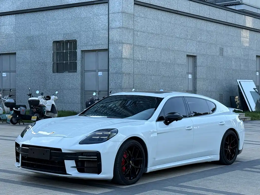 Купить Porsche Panamera