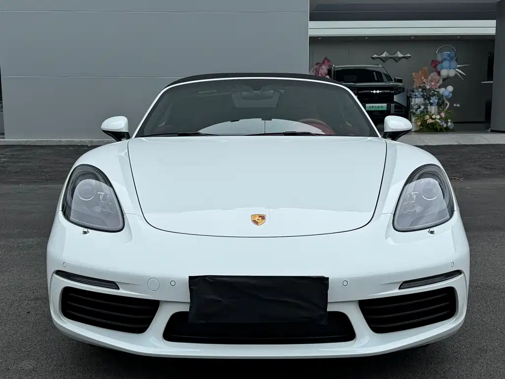 PORSCHE 718