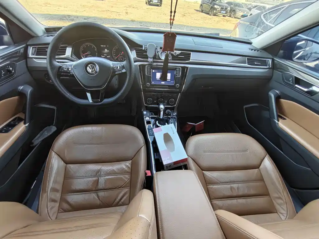 Volkswagen Passat 2016 330TSI DSG