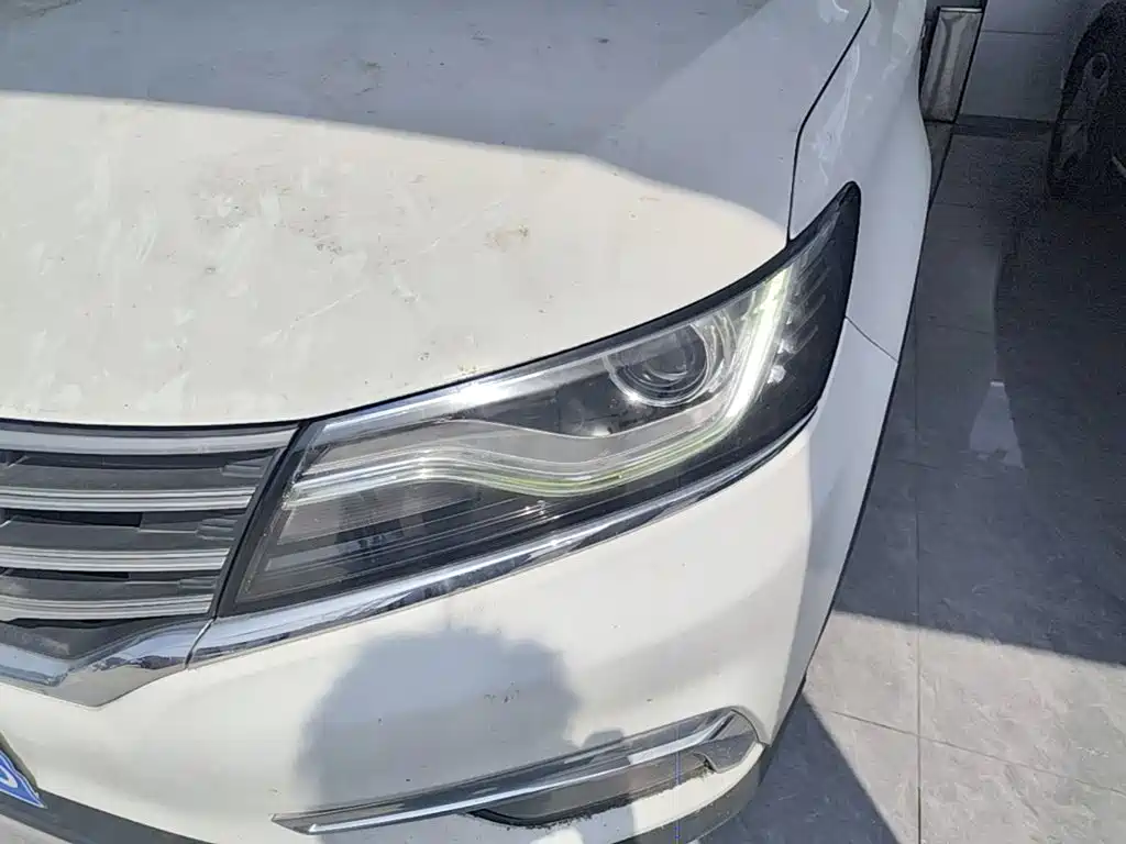 Roewe RX5 — миниатюра 24