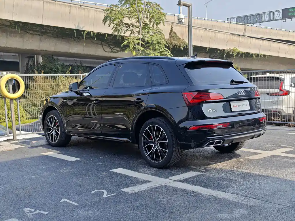 Audi Q5L — миниатюра 6