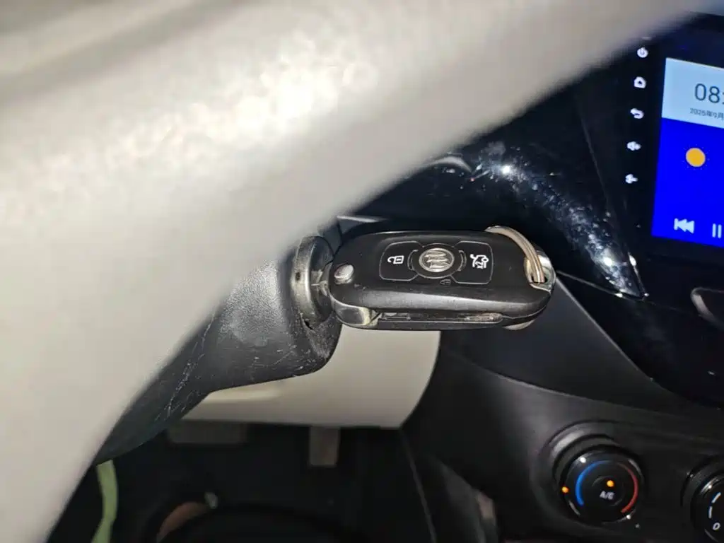Buick Excelle — миниатюра 9