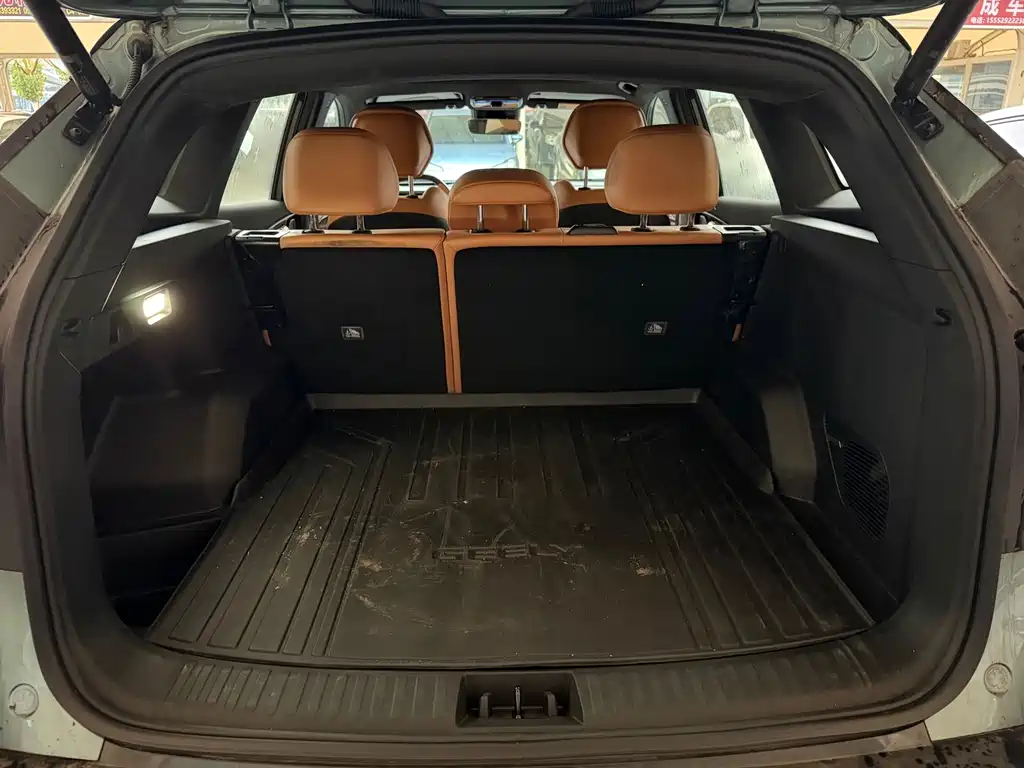 Geely Boyue L — миниатюра 4