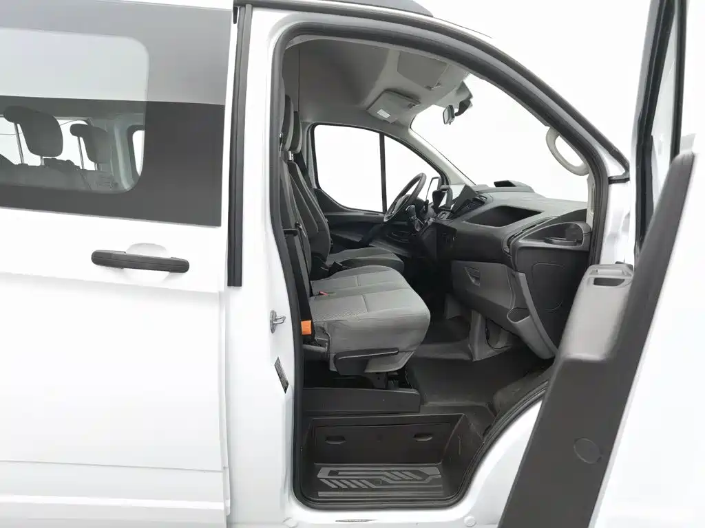 Ford Transit — миниатюра 23