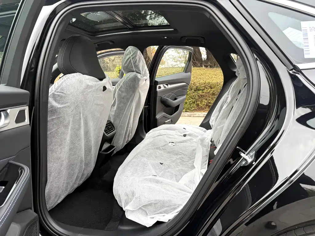 GEELY AUTOMOBILE XINGRUI