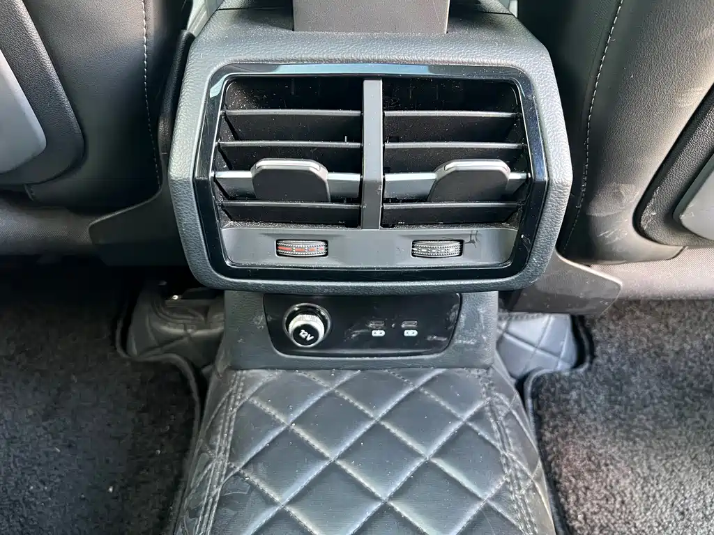 Audi Q3 — миниатюра 14