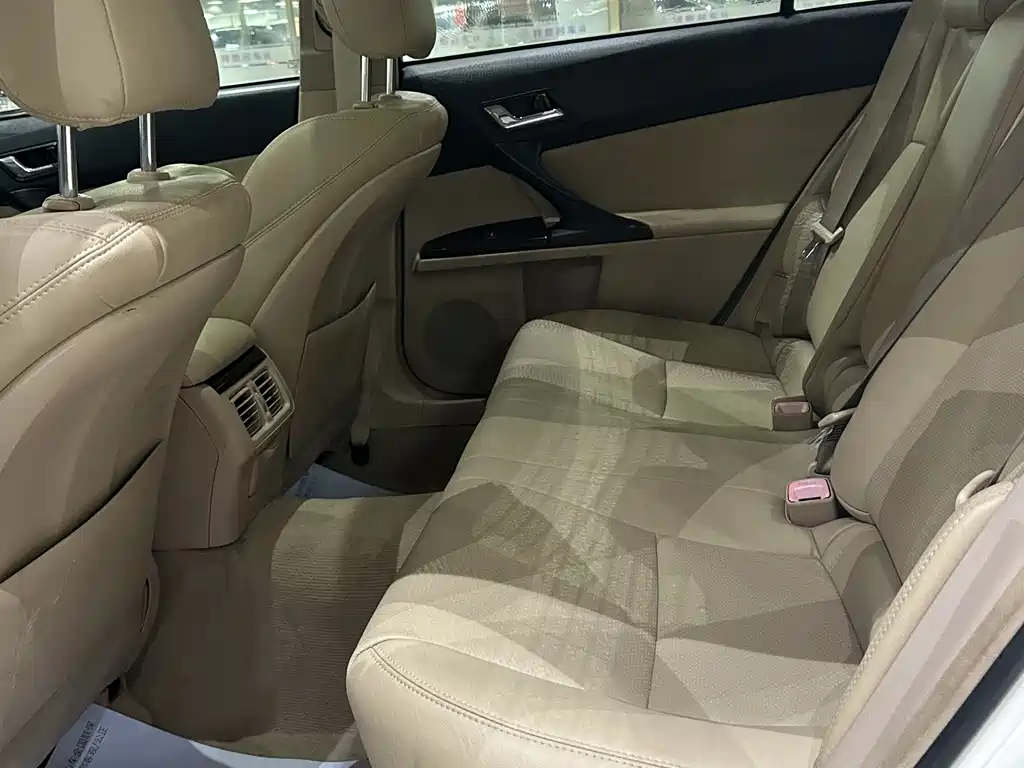 Toyota Reiz 2.5V Grace Elite Dazzle Trim Edition, фото 8