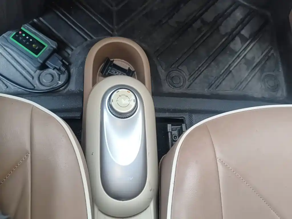 Wuling MINIEV — миниатюра 14