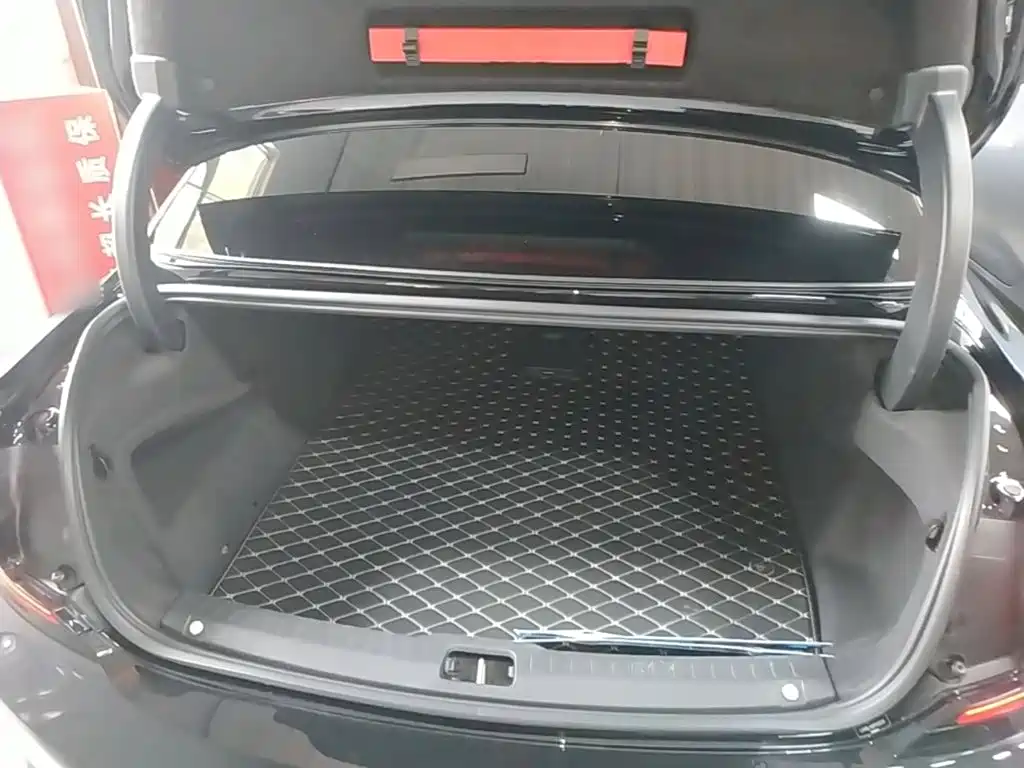 Volvo S90 — миниатюра 19