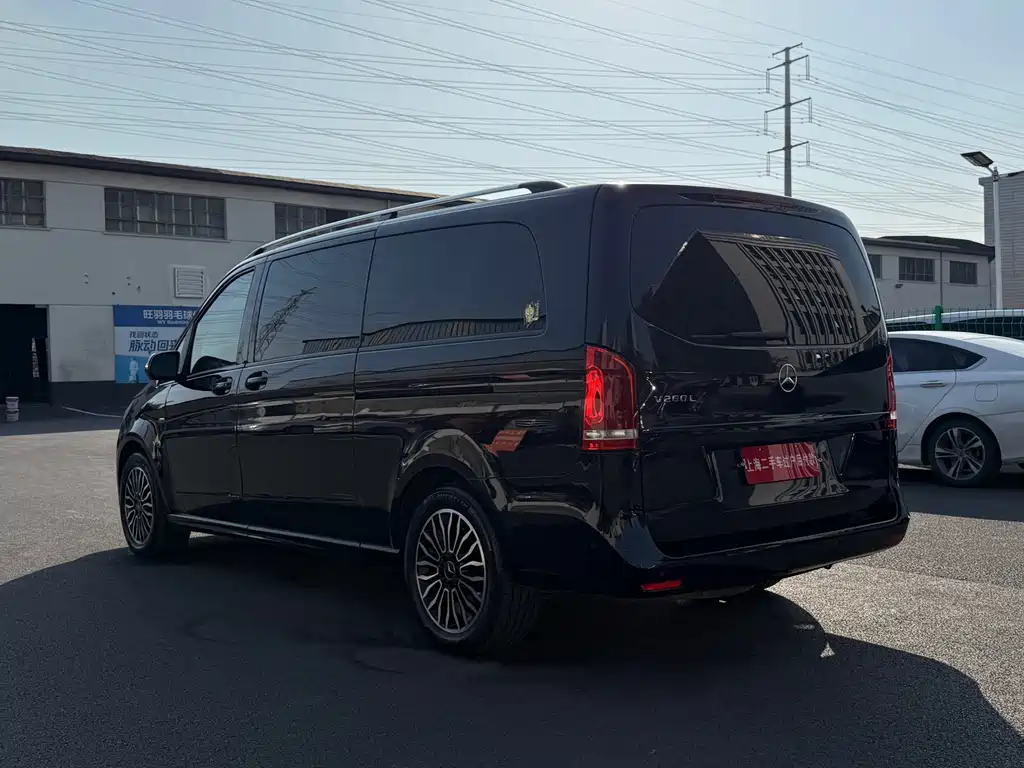 MERCEDES-BENZ V CLASS