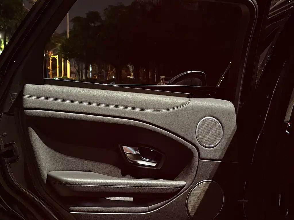 Land Rover Evoque — миниатюра 14