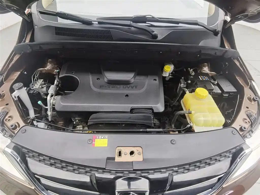 Baojun 730 2016 1.5L MT Comfort 7 мест V