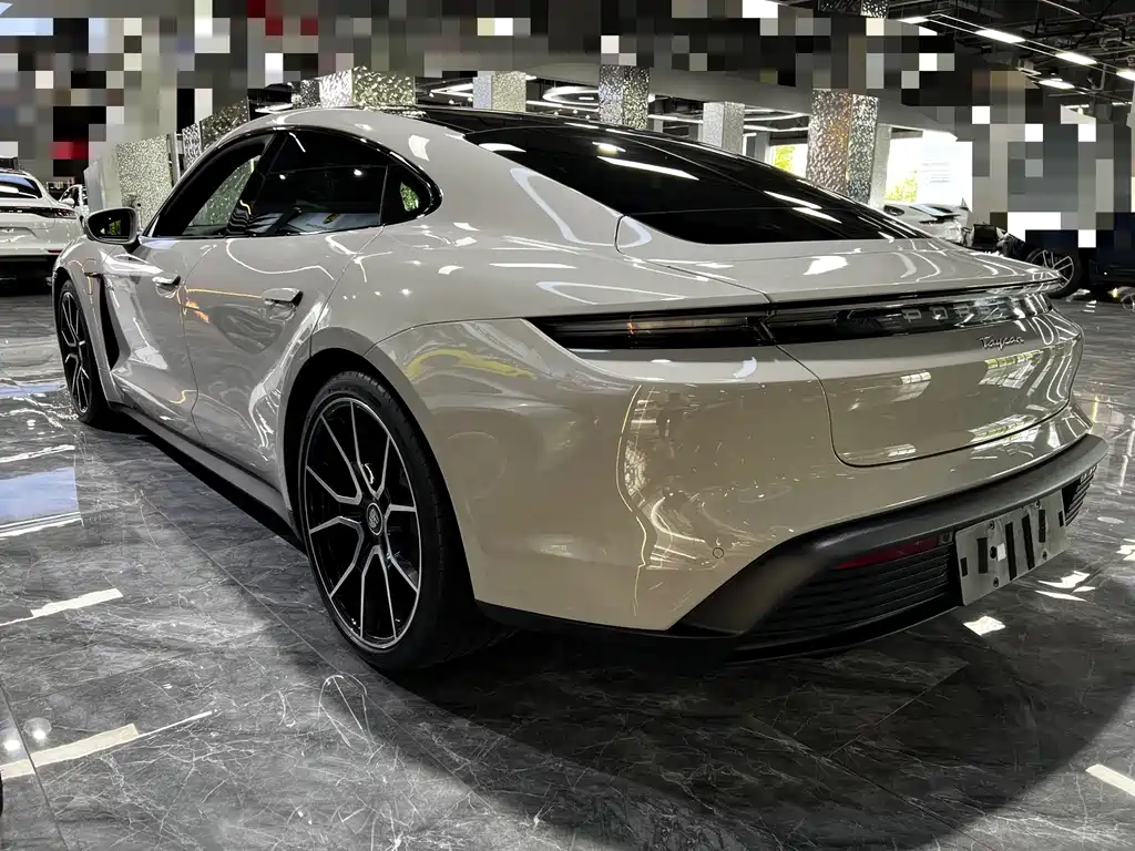 Porsche Taycan — миниатюра 21