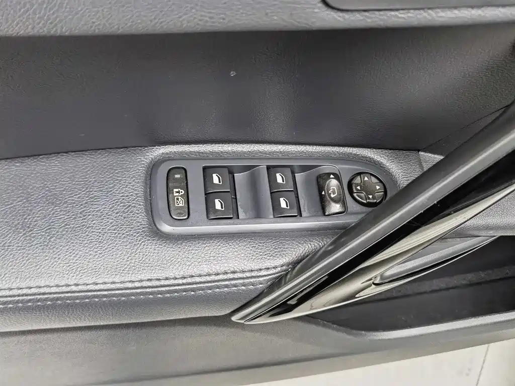 Peugeot 508 — миниатюра 9