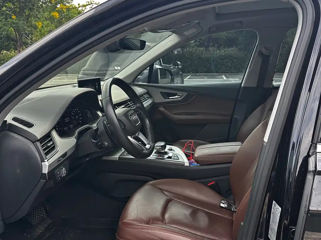 Audi Q7 — миниатюра 7