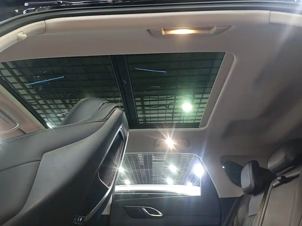 Hongqi Hongqi HS3 PHEV — миниатюра 18