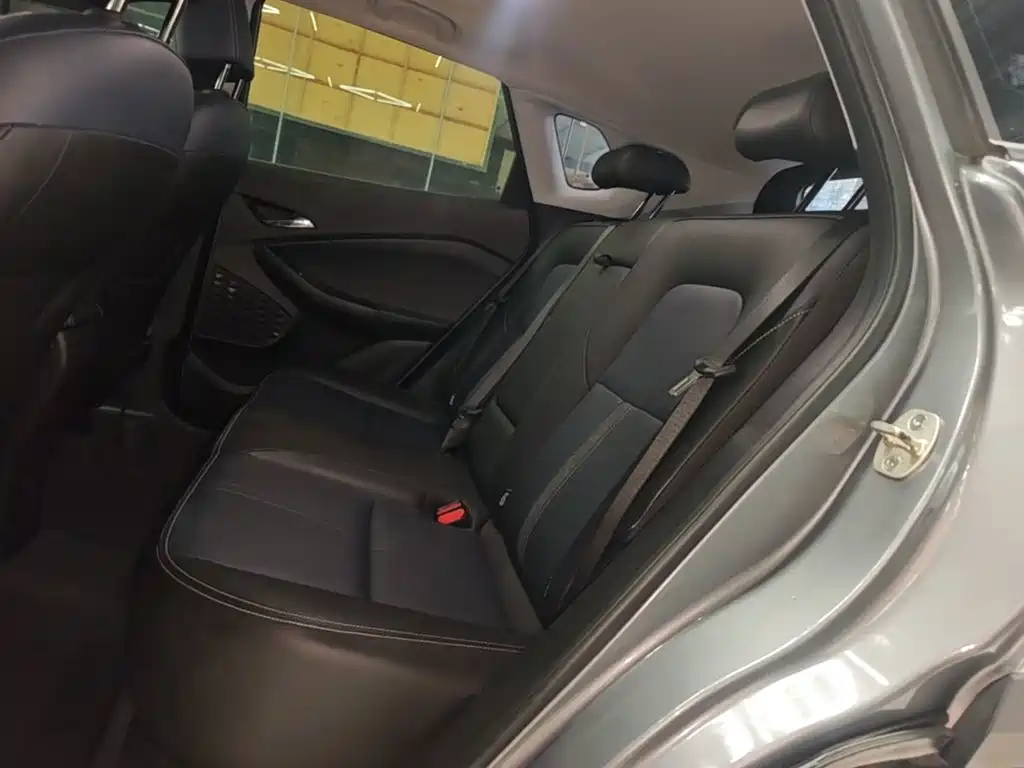 Chevrolet Trax — миниатюра 17
