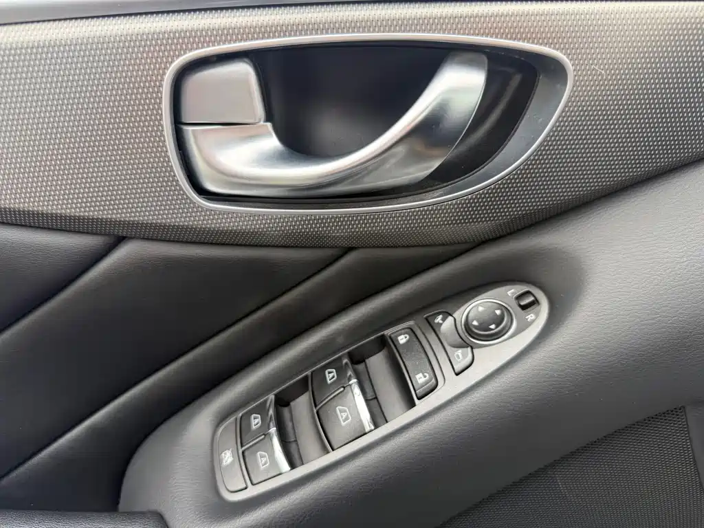 Infiniti Q50L — миниатюра 16