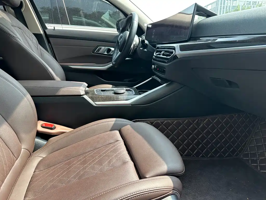 BMW 3 Series — миниатюра 12
