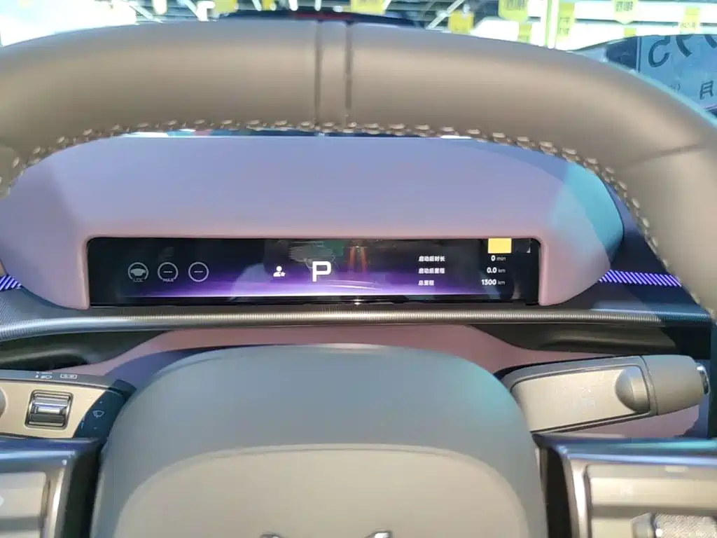 XPeng P7 — миниатюра 12