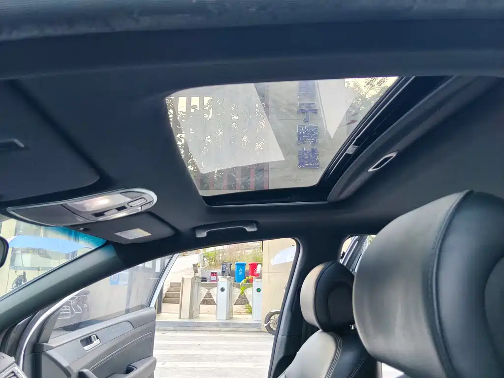 Hyundai Sonata — миниатюра 14