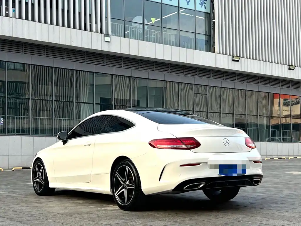 Mercedes-Benz C-Class (Import) — миниатюра 12