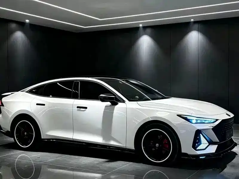 Changan UNI-V — миниатюра 3