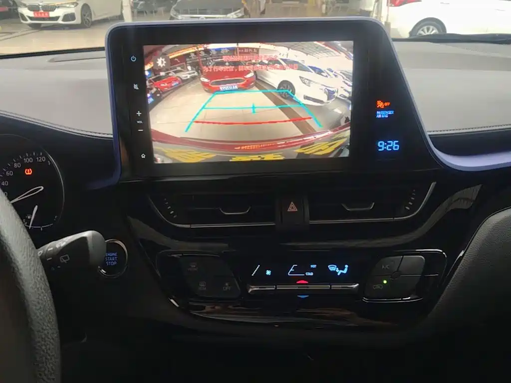 Toyota C-HR — миниатюра 13
