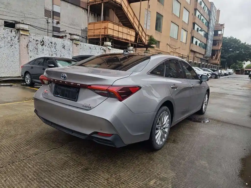 Toyota Avalon 2023 2.5L XLE Luxury