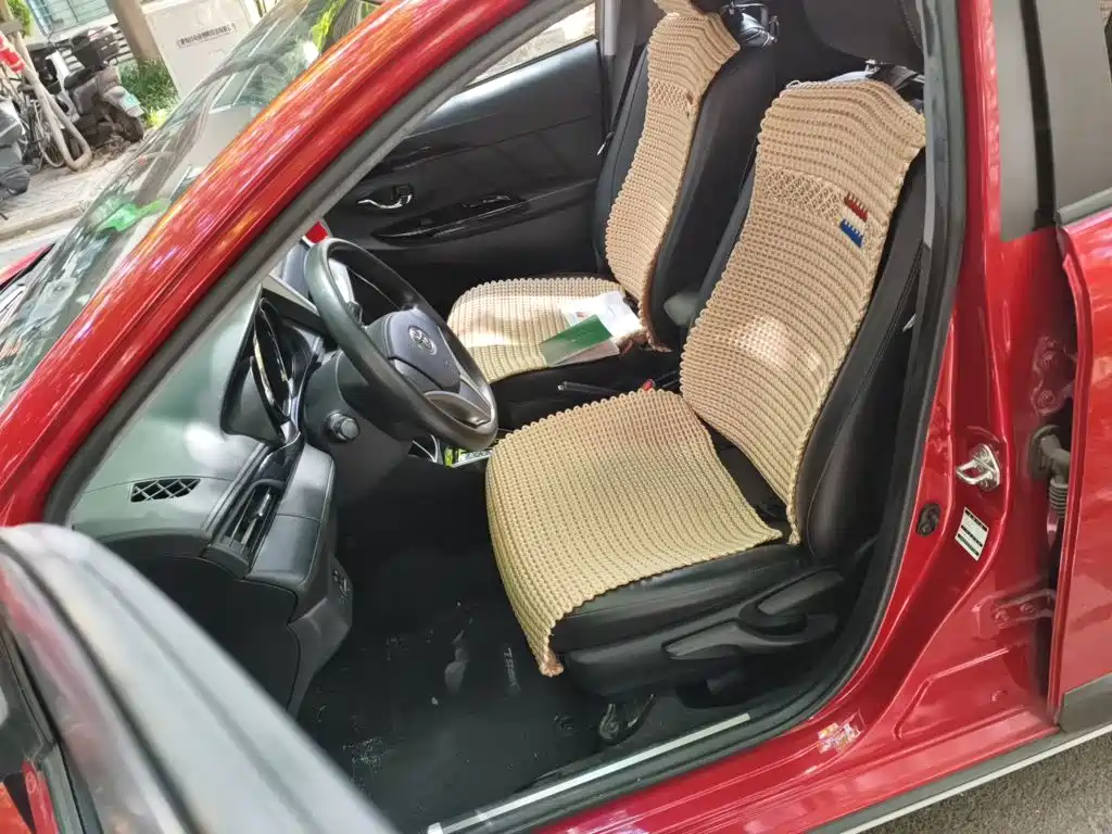 Toyota Yaris L — миниатюра 8