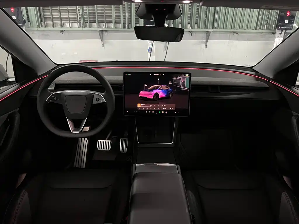 Tesla Model Y — миниатюра 4