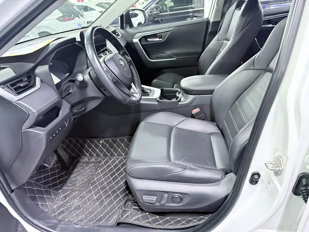 Toyota Wildlander — миниатюра 9