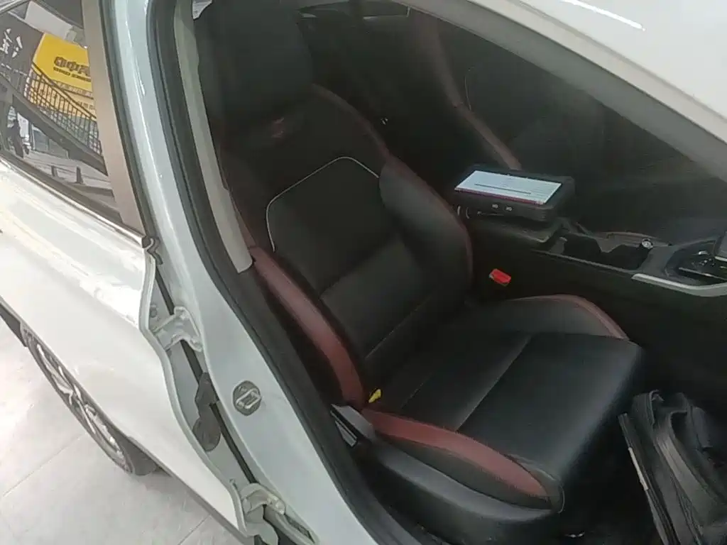 Geely Binyue — миниатюра 25