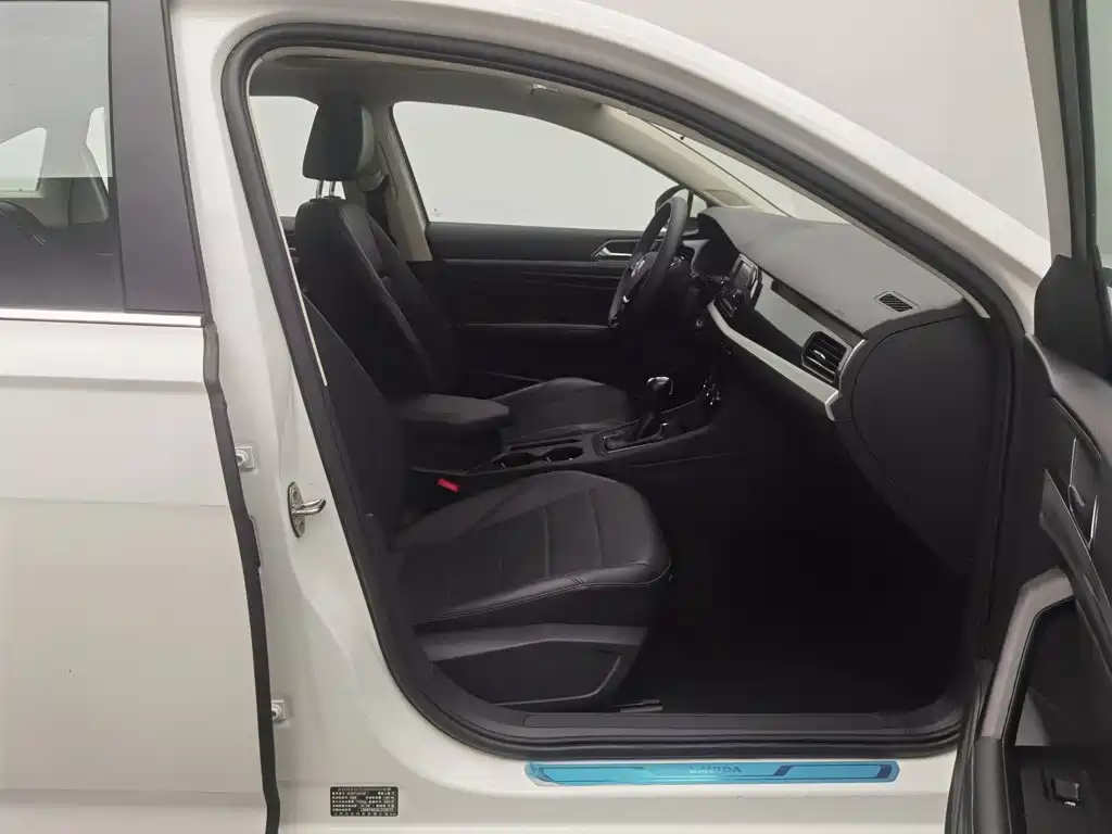 Volkswagen Lavida — миниатюра 23