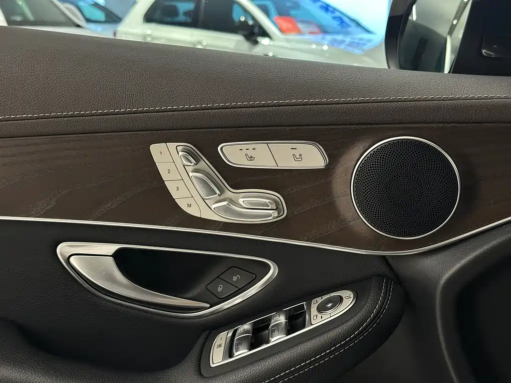 Mercedes-Benz GLC — миниатюра 23