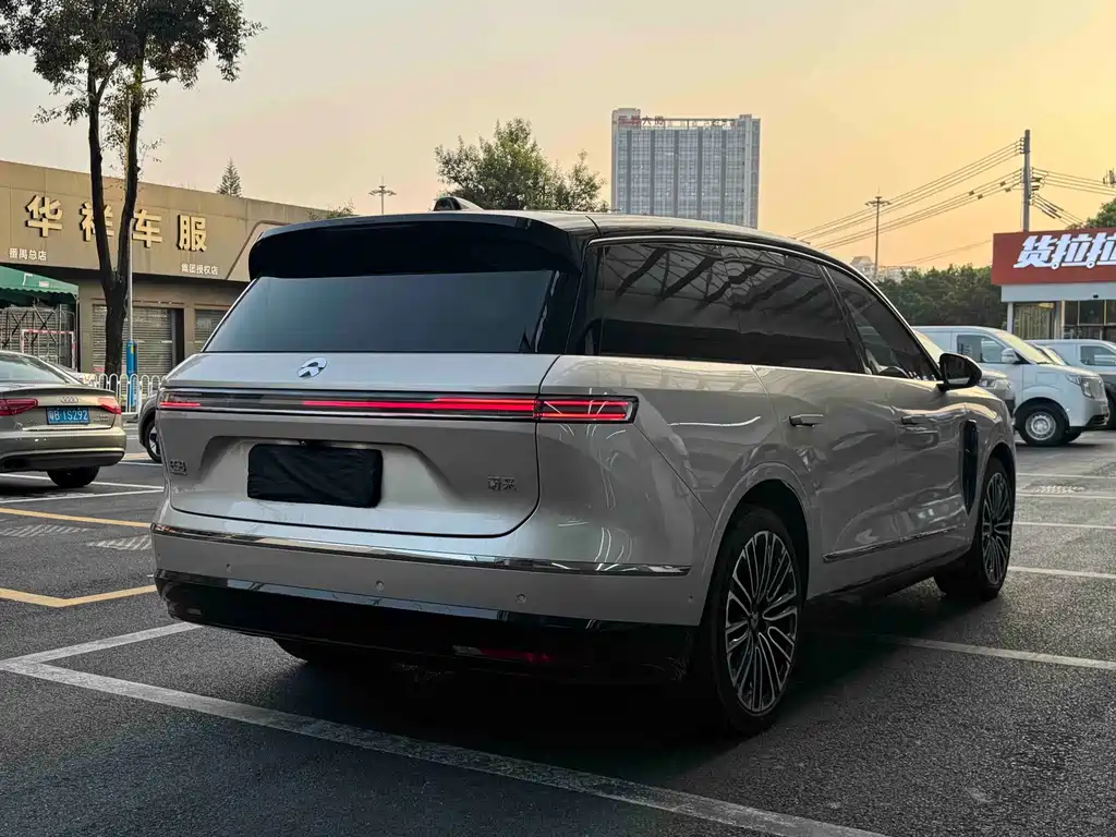 NIO ES8 — миниатюра 5