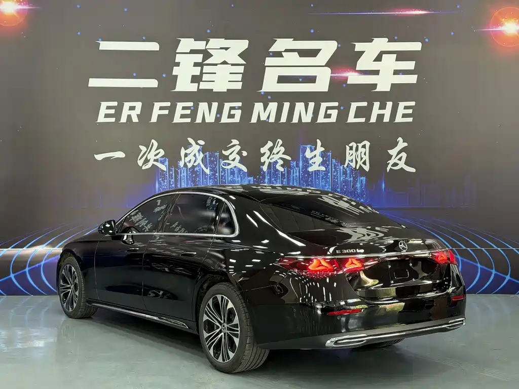 Mercedes-Benz E-Class — миниатюра 6