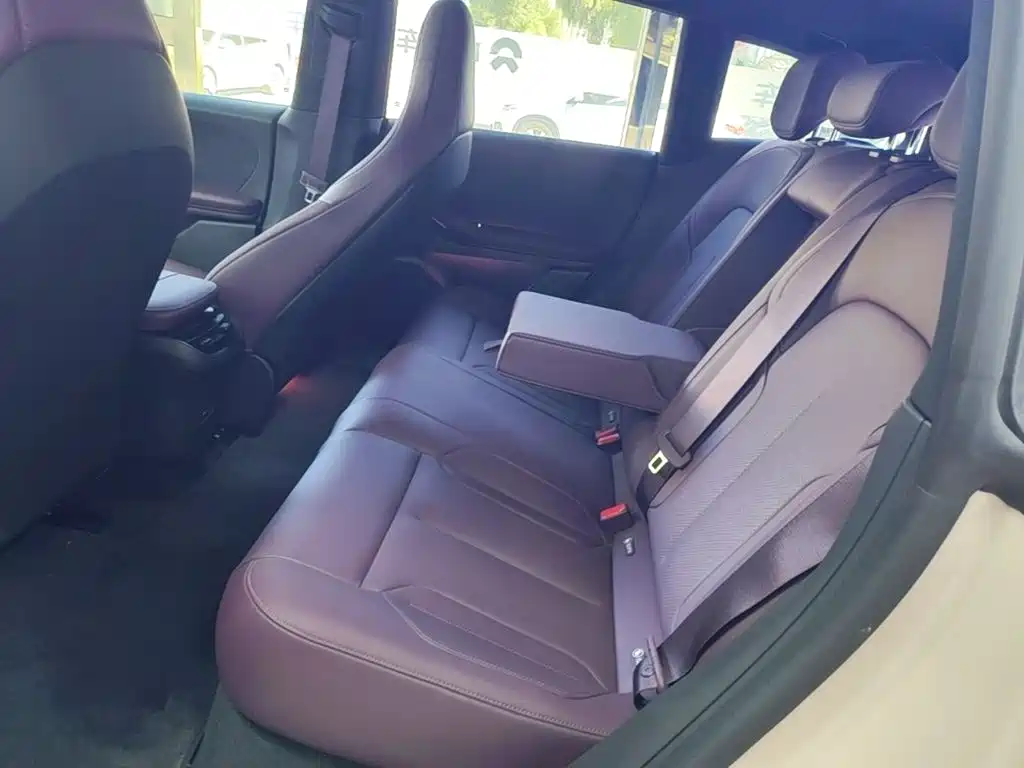 NIO ET5T — миниатюра 17
