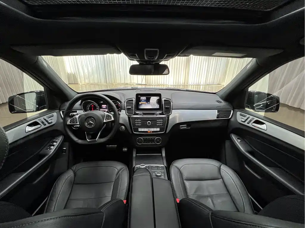 Mercedes-Benz GLE AMG — миниатюра 12