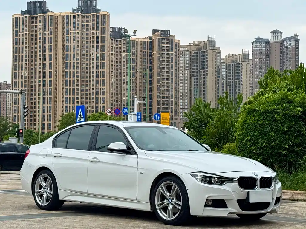 BMW 3 Series — миниатюра 3