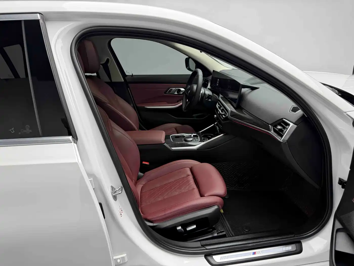 BMW 3 series id 4674323 из Китая 17