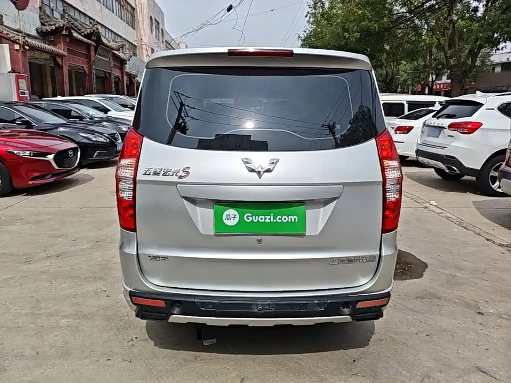 Wuling Hongguang — миниатюра 6