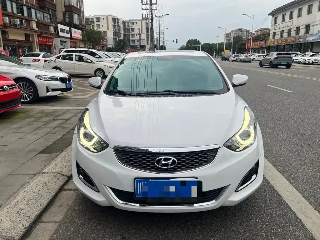 Hyundai Elantra Langdong — миниатюра 2
