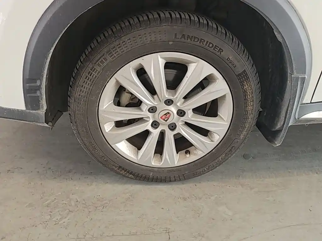 Roewe RX5 — миниатюра 23