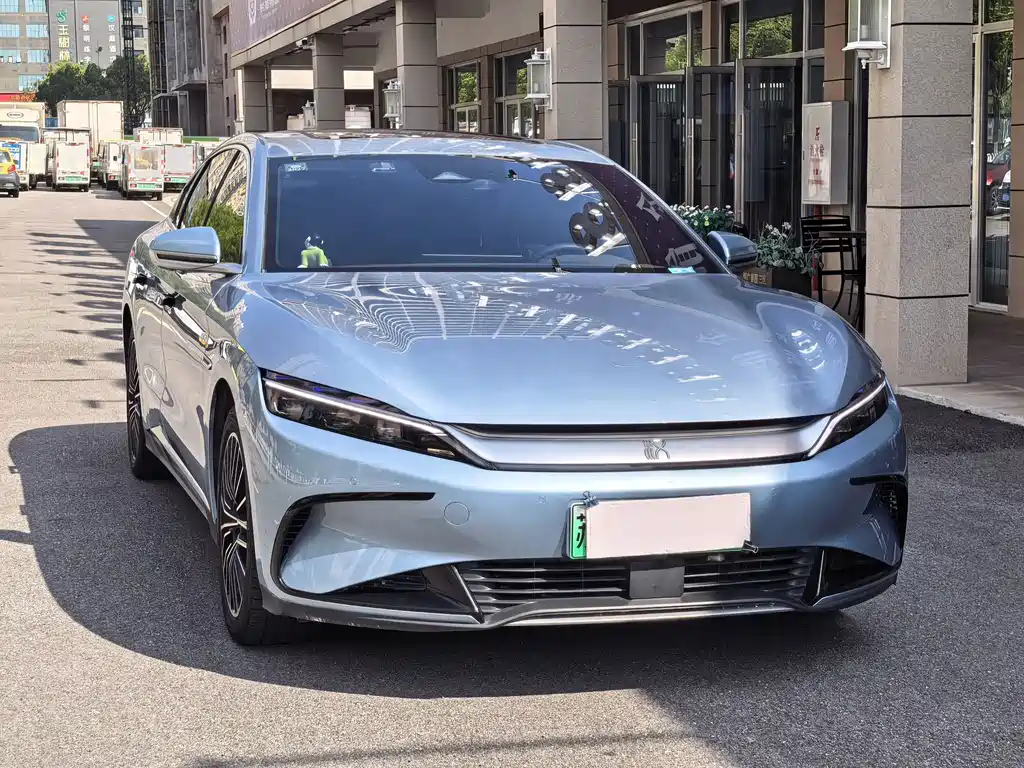 BYD Han — миниатюра 3